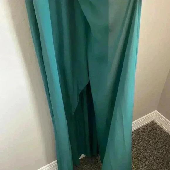 SHOW ME YOUR MUMU Kendall Soft V-Back A-Line Gown Size Large - Picture 9 of 12